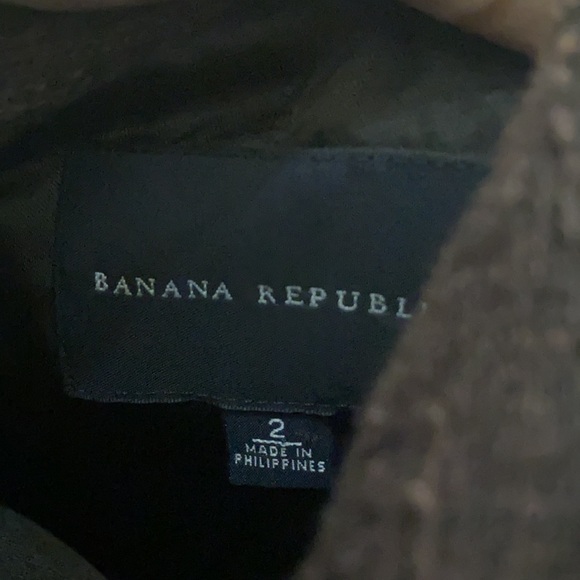 Banana republic light coat. Bus. or going out - Picture 3 of 3